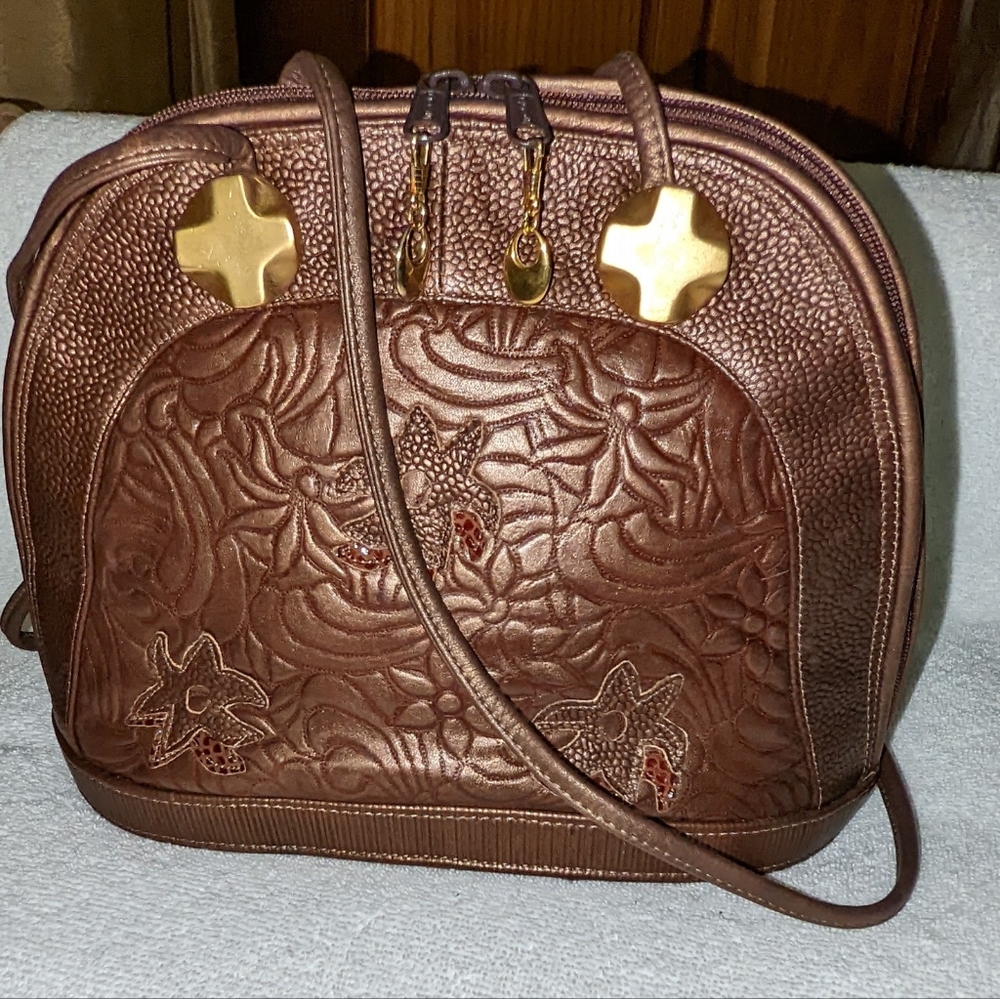 Vintage Pinky Miami crossbody bag.